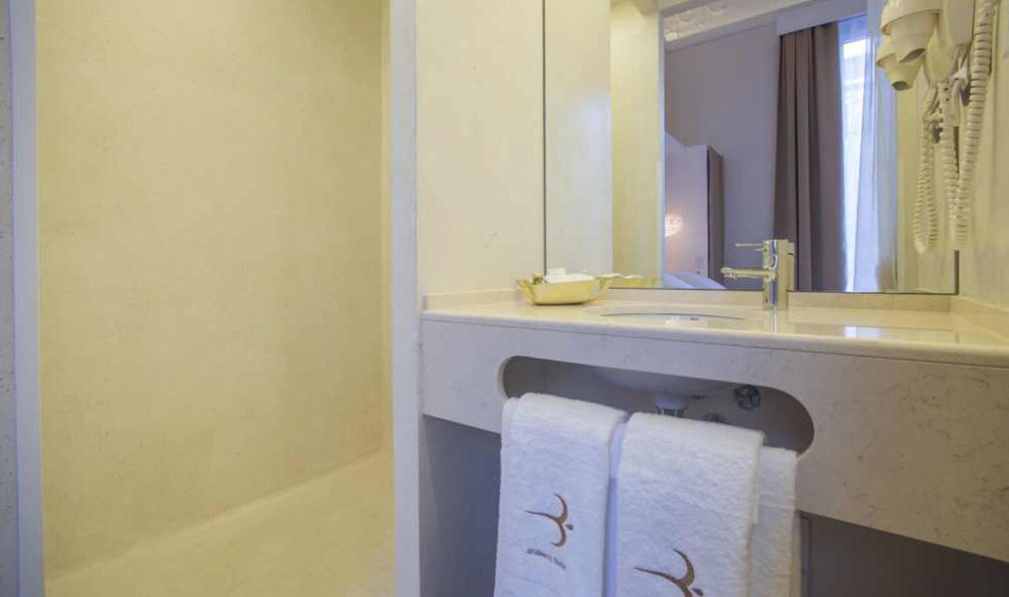 ברצלונה Anakena House Bed & Breakfast מראה חיצוני תמונה